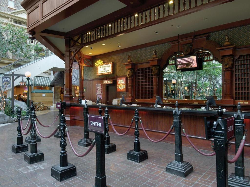 Sam'S Town Hotel And Gambling Hall Las Vegas Exterior photo